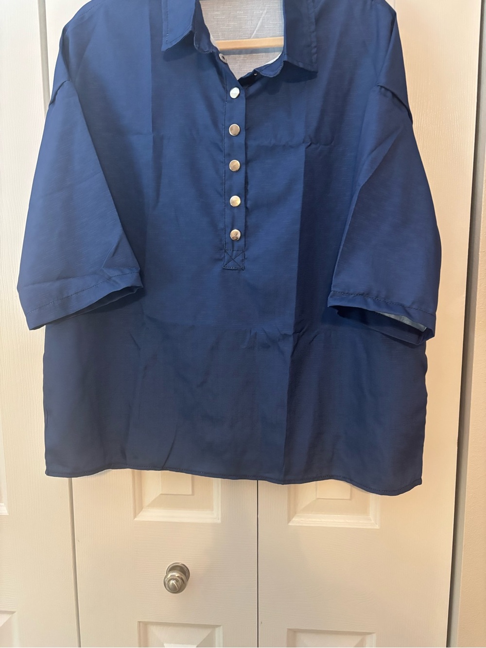Relaxed Navy Short-Sleeve Snap Closure Blouse
